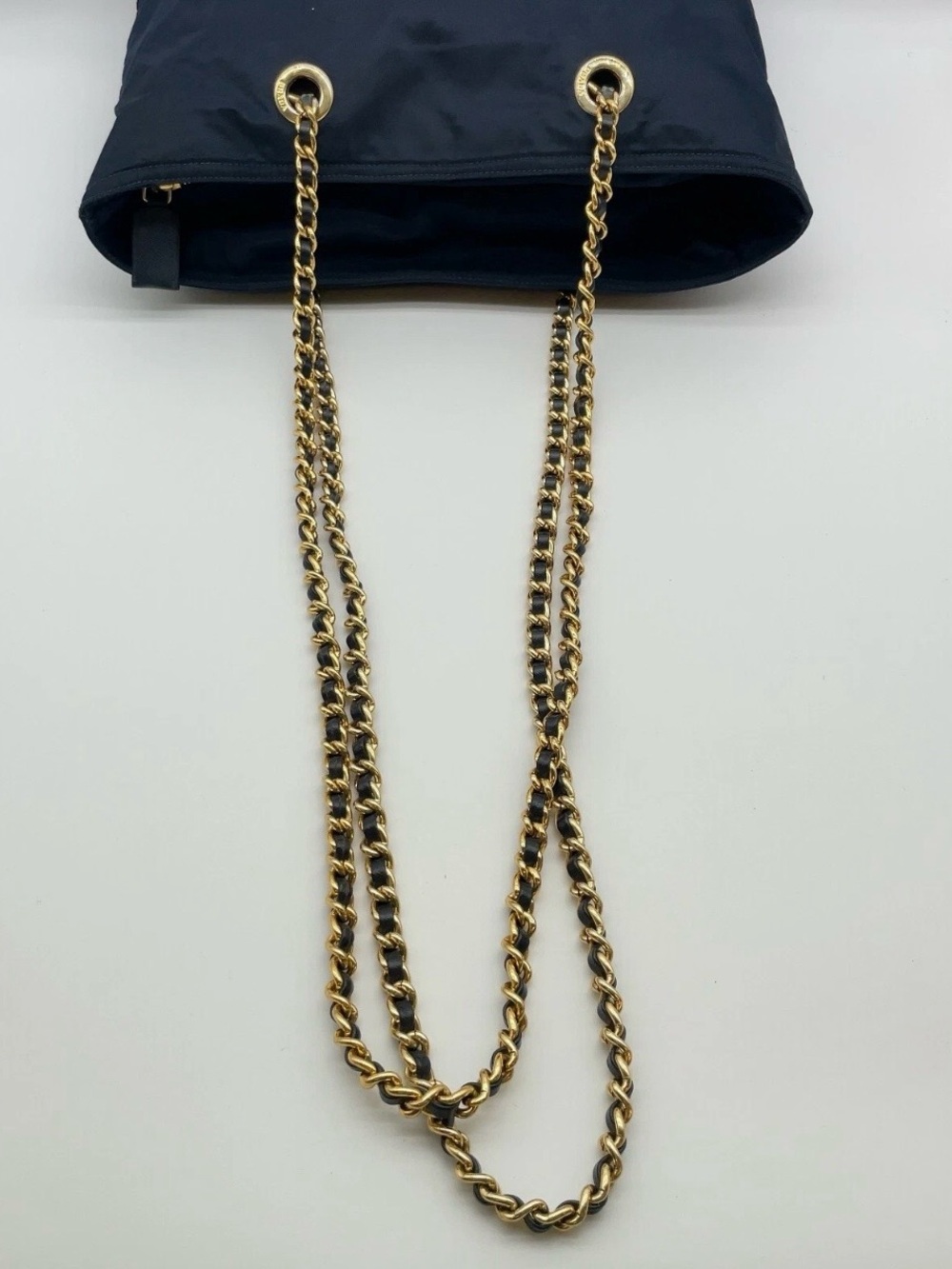 Prada Plate Quilted Tessuto/Navy
Nylon Chain Shoulder Bag - Picture 6 of 10